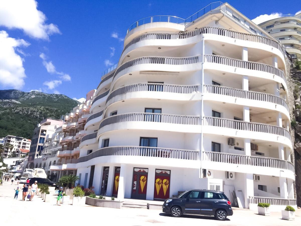 Beach Apartment Rafailovici Luaran gambar