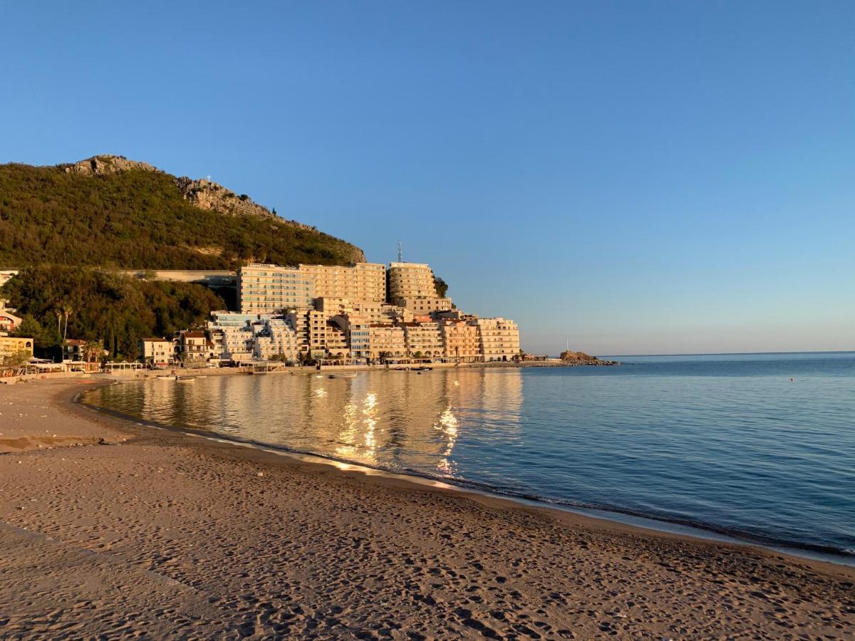 Beach Apartment Rafailovici Luaran gambar